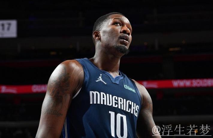 东契奇妙传 芬尼·史密斯三分命中