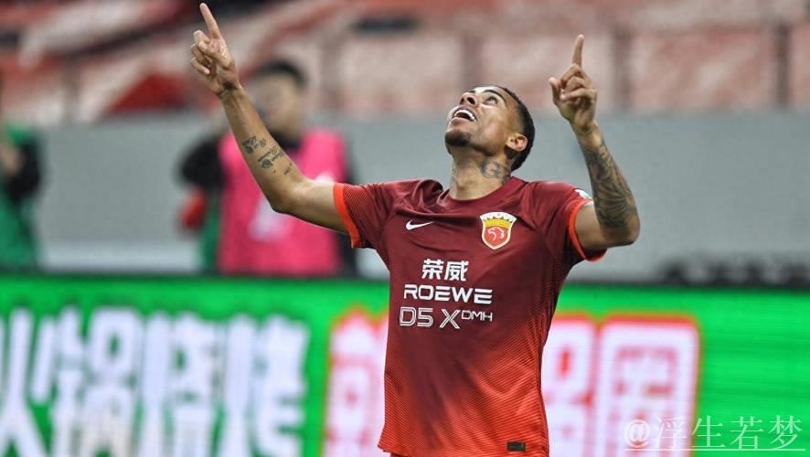 古斯塔沃头槌建功 李新翔左路助攻 古斯塔沃头槌建功 李新翔左路助攻